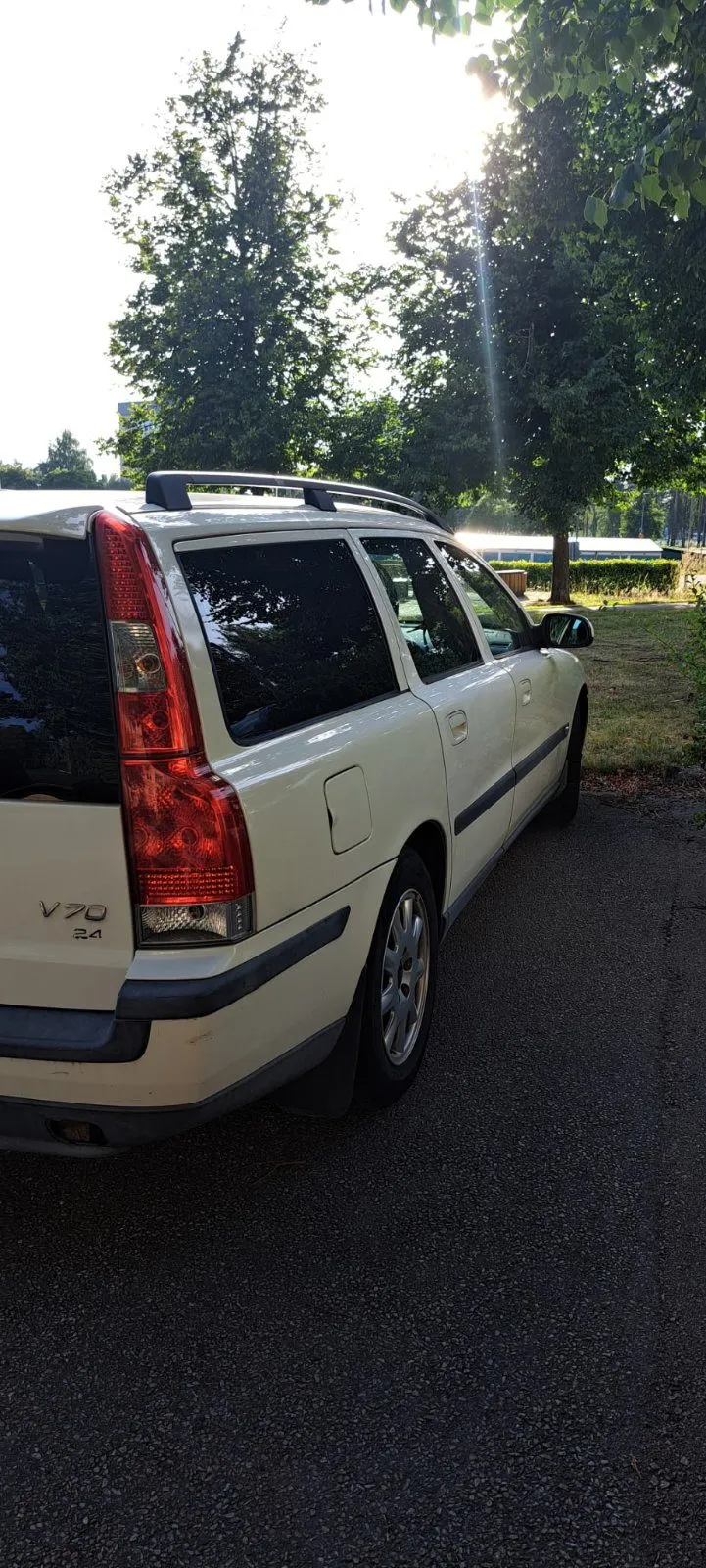 Volvo V70 II 2001, bild 4 av 4