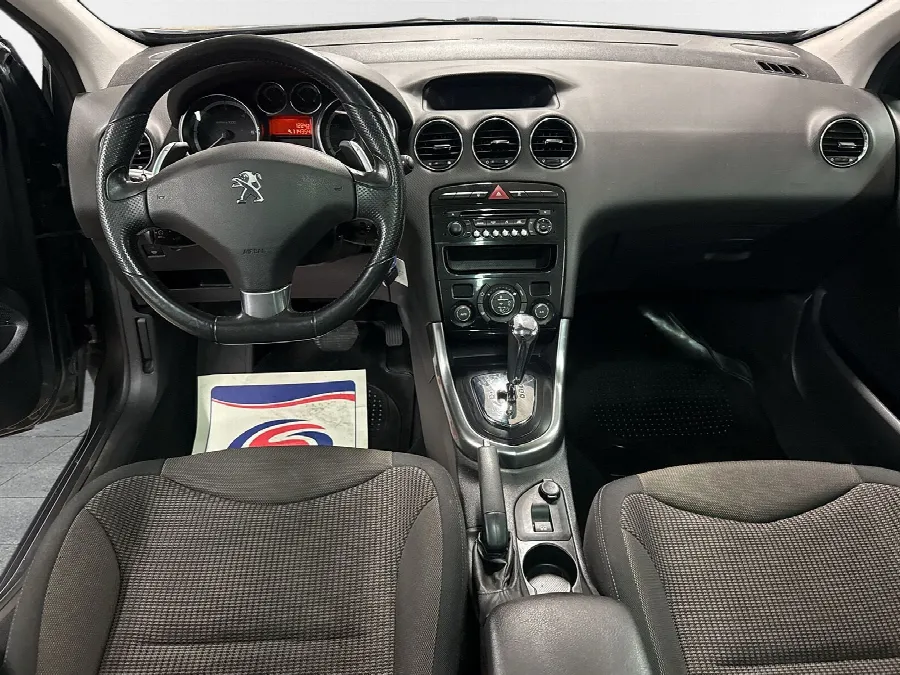 Peugeot 308 SW Peugot 308SW 1,6D 114hk Automat Glastak DRAG Vinterhjul NY Kamrem, bild 8 av 12