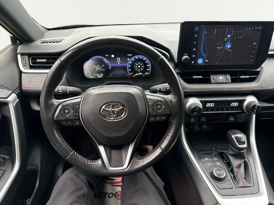 Toyota RAV4 Plug-in Hybrid X Edition Drag Fotsteg Vinterhjul, bild 9 av 12
