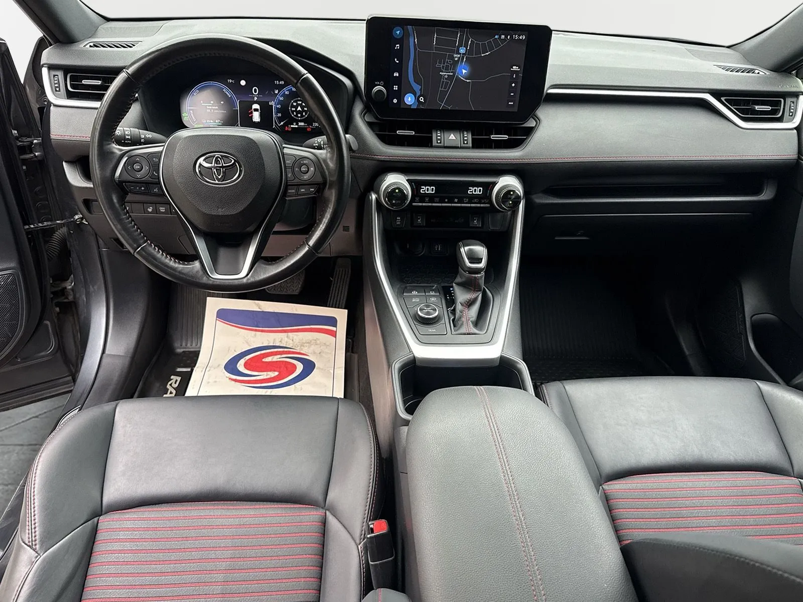 Toyota RAV4 Plug-in Hybrid X Edition Drag Fotsteg Vinterhjul, bild 8 av 12