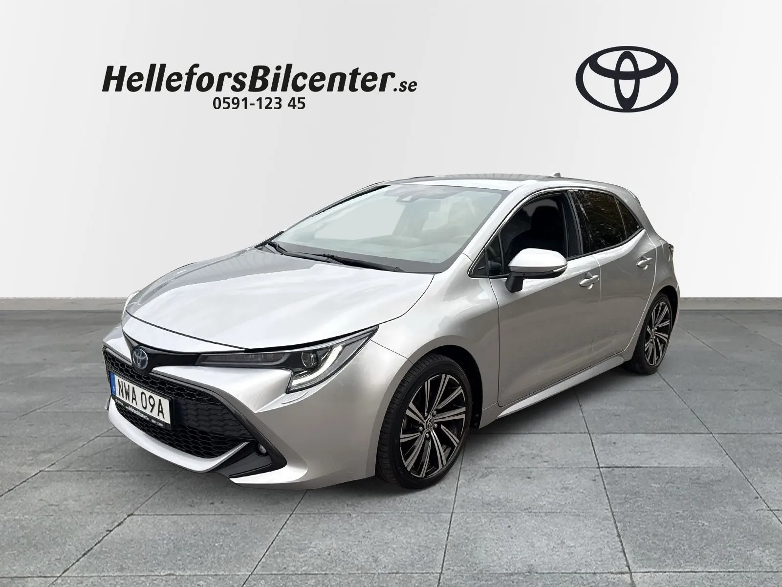 Toyota Corolla Hybrid 5dr 1,8 Style Car play Vhjul, bild 1 av 12
