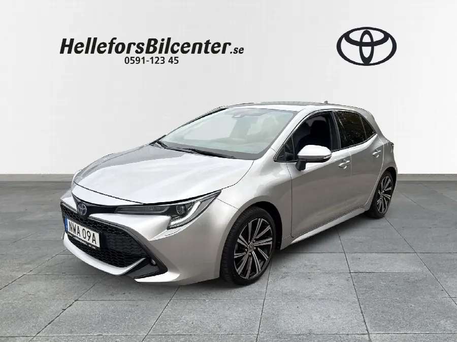 Toyota Corolla Hybrid 5dr 1,8 Style Car play Vhjul, bild 1 av 12