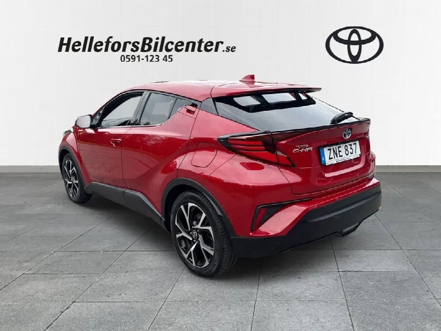 Toyota C-HR Hybrid CHR 1,8 X-edt Teknik JBL Carplay Vhjul Psensorer Bi-Led BSM, bild 2 av 12