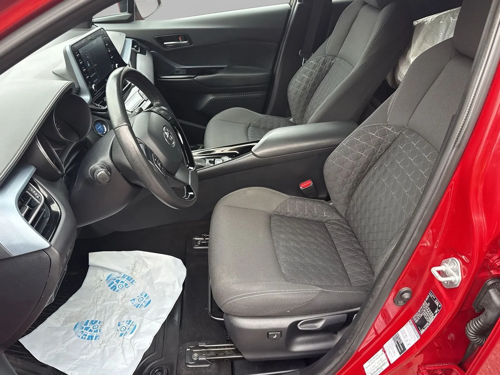 Toyota C-HR Hybrid CHR 1,8 X-edt Teknik JBL Carplay Vhjul Psensorer Bi-Led BSM, bild 12 av 12