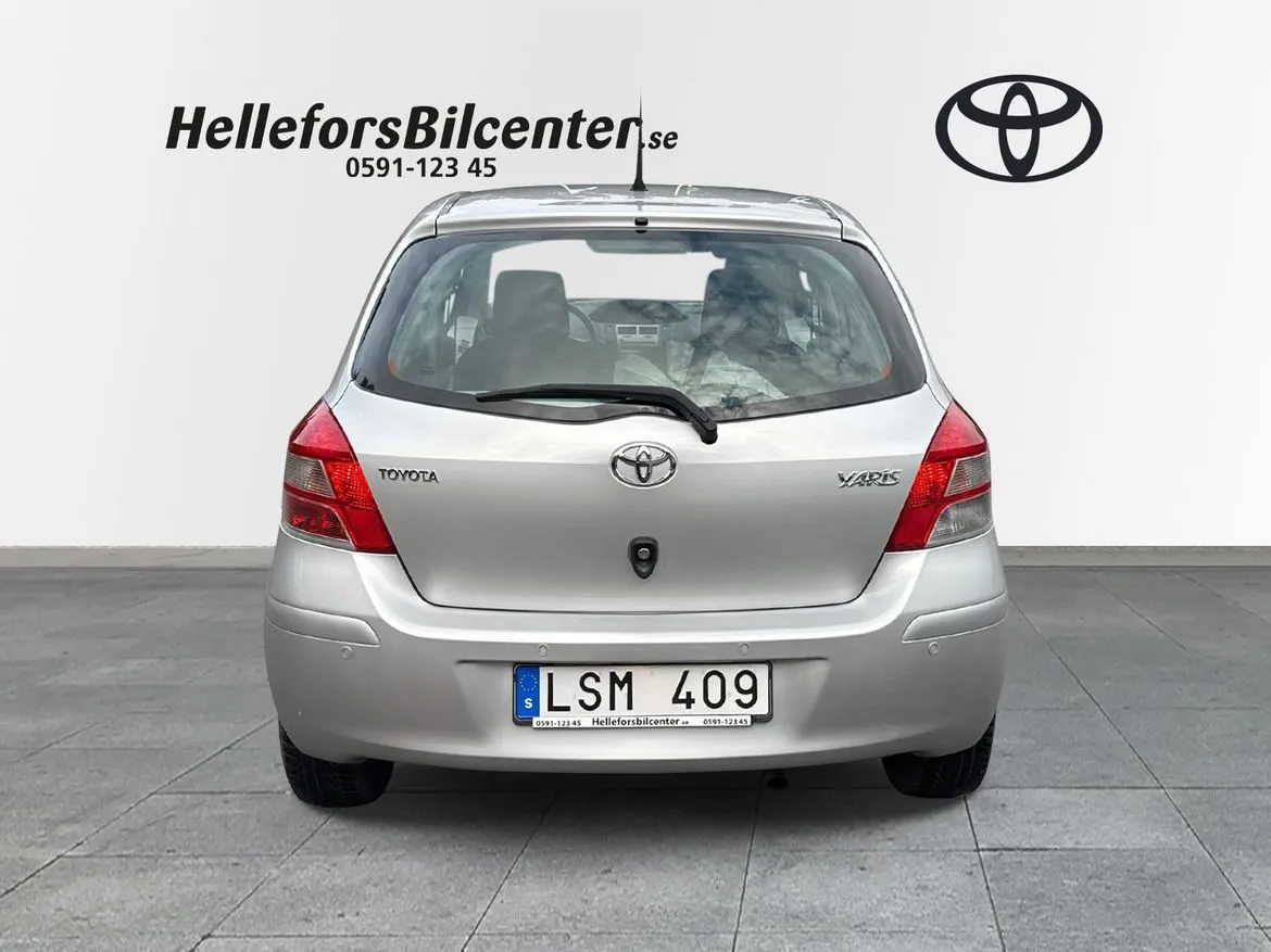 Toyota Yaris 1,33 100hk Backsensorer Vinterhjul, bild 4 av 12