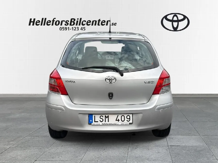 Toyota Yaris 1,33 100hk Backsensorer Vinterhjul, bild 4 av 12