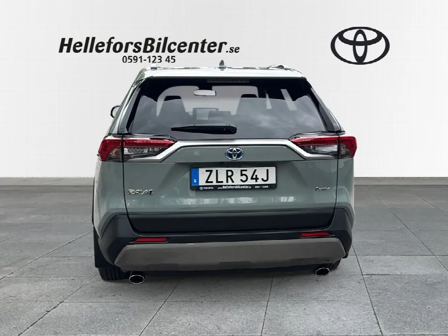 Toyota RAV4 Hybrid AWD-i 222hk Executiv Vinterhjul Carplay Skinn, bild 4 av 12