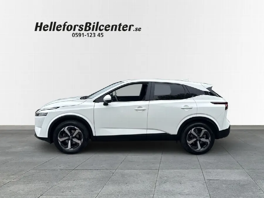Nissan Qashqai MHEV AUT 360-kamera RattV HUD Carplay Vhjul, bild 3 av 12