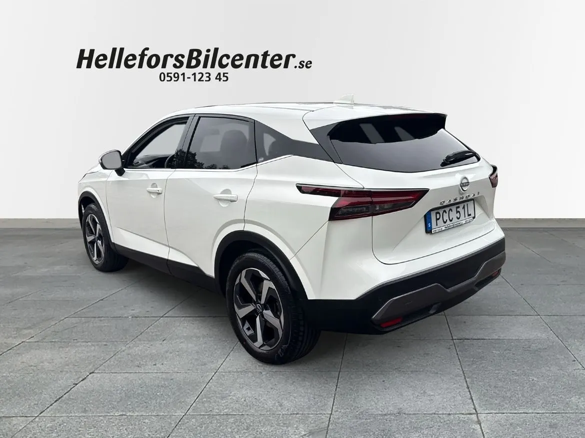 Nissan Qashqai MHEV AUT 360-kamera RattV HUD Carplay Vhjul, bild 2 av 12