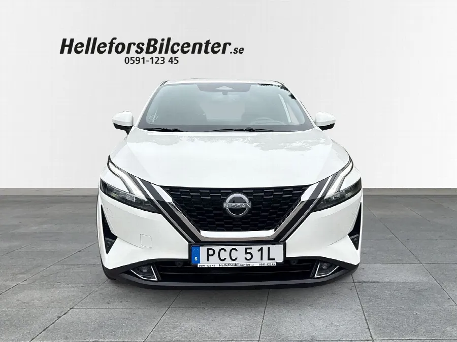 Nissan Qashqai MHEV AUT 360-kamera RattV HUD Carplay Vhjul, bild 5 av 12