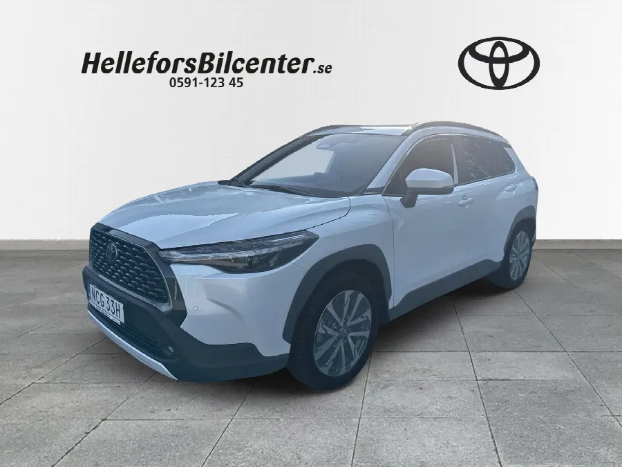 Toyota Corolla Cross Hybrid AWD-i Executiv Skinn JBL Vhjul Carplay, bild 1 av 12