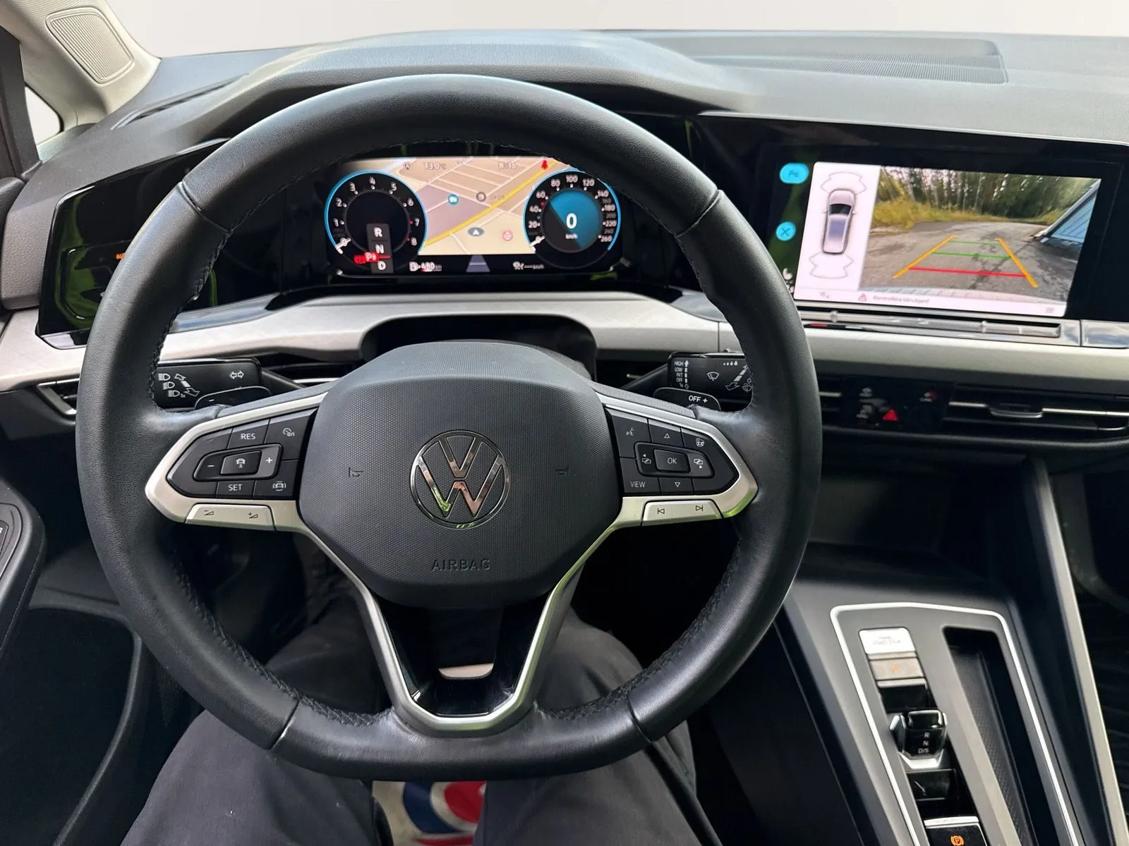 Volkswagen Golf Sportscombi Sportcombi AUT 130hk MHEV P-sensorer Carplay Vhjul E, bild 9 av 12