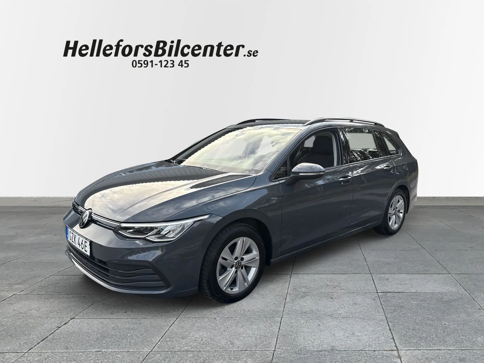 Volkswagen Golf Sportscombi Sportcombi AUT 130hk MHEV P-sensorer Carplay Vhjul E, bild 1 av 12