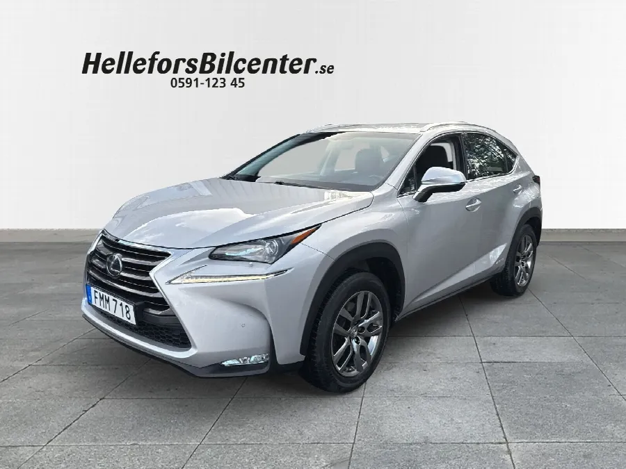 Lexus NX 300h AWD NX300h AWD-i Business Line DRAG Vhjul Skinn, bild 1 av 12