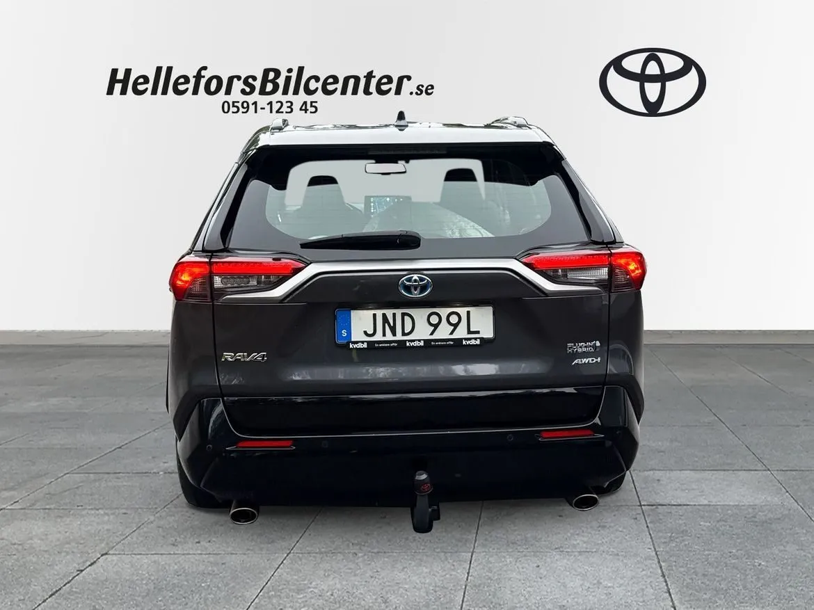 Toyota RAV4 Plug-in Hybrid 306hk Active Drag Vhjul, bild 4 av 12