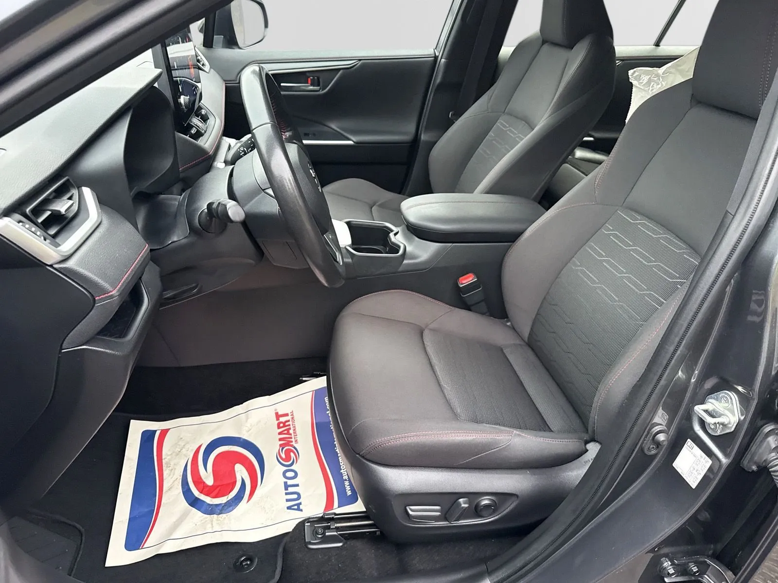 Toyota RAV4 Plug-in Hybrid 306hk Active Drag Vhjul, bild 12 av 12