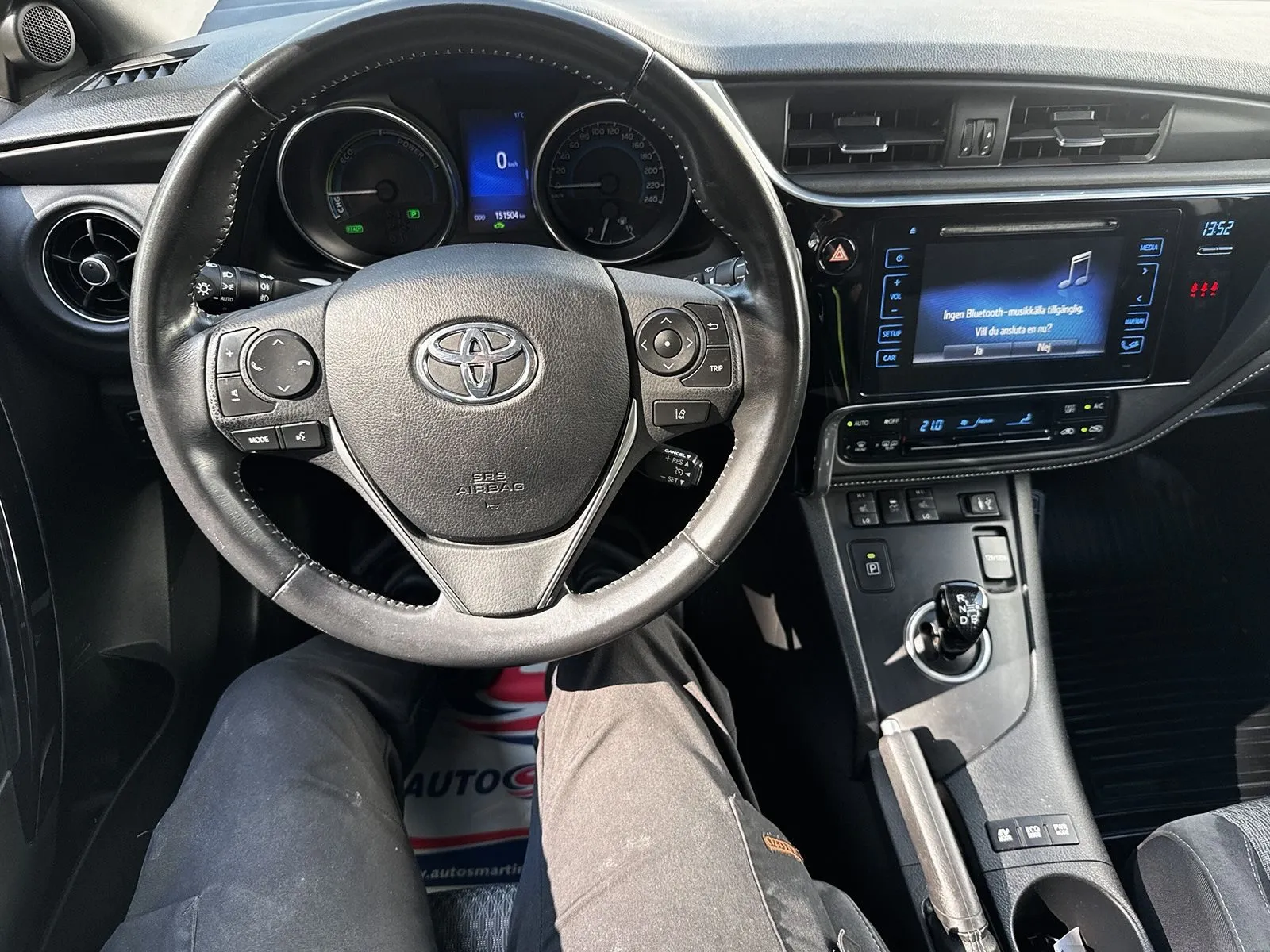 Toyota Auris Touring Sports Hybrid TS Intense edt P-sensorer Motorv Vhjul, bild 9 av 12