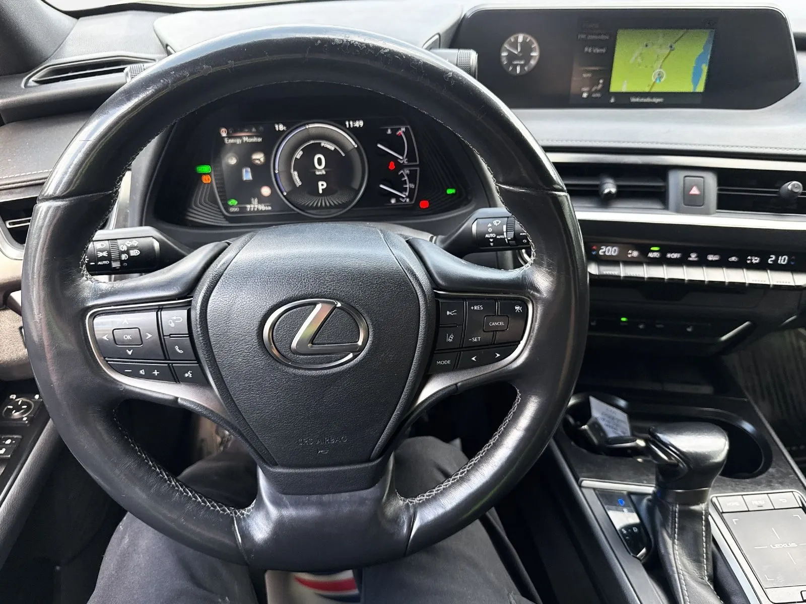 Lexus UX 250h UX25h 184hk Comfort Teknik P-sensorer F+B Carplay Rattvärme Vhjul, bild 9 av 12
