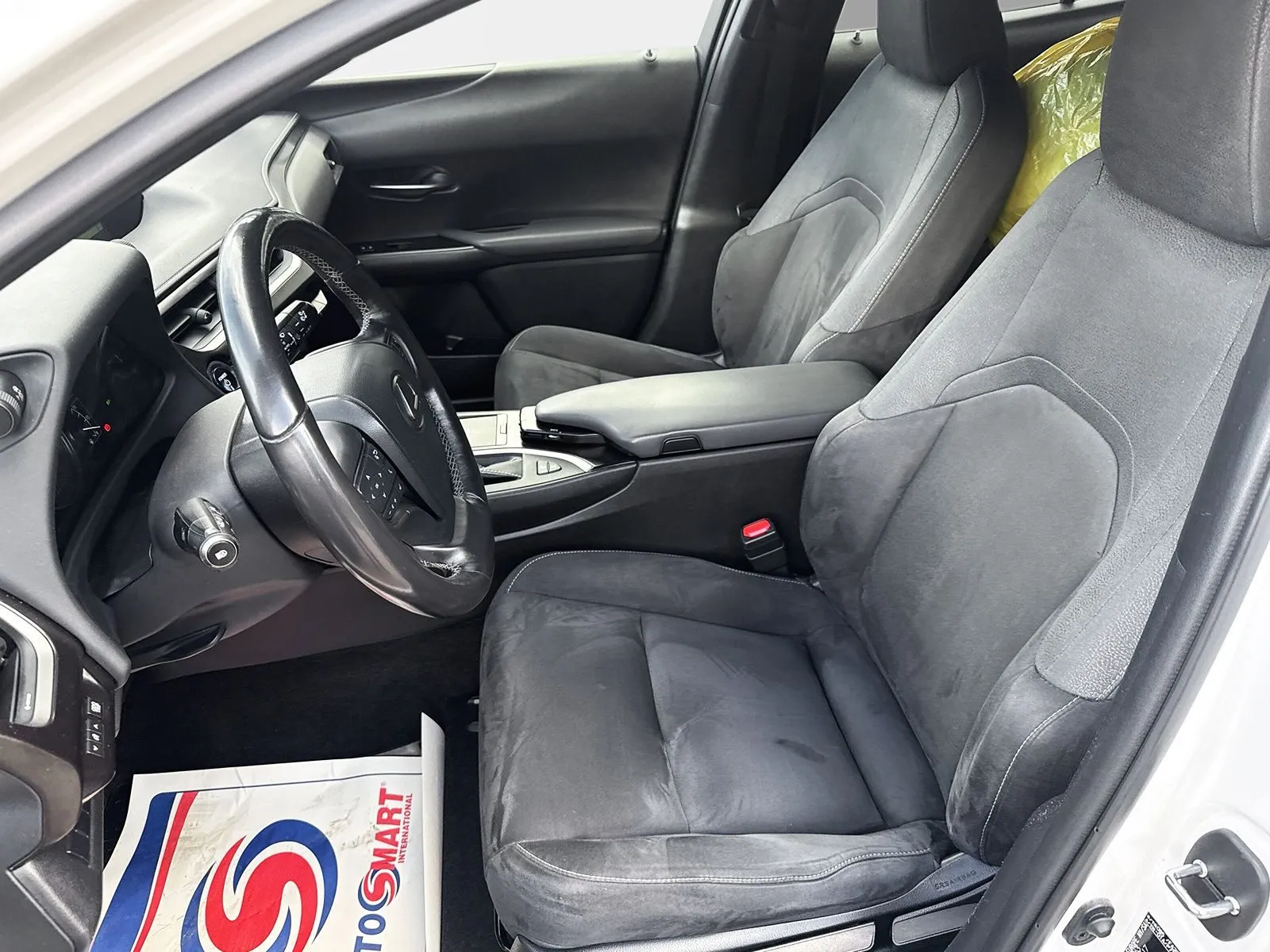 Lexus UX 250h UX25h 184hk Comfort Teknik P-sensorer F+B Carplay Rattvärme Vhjul, bild 12 av 12