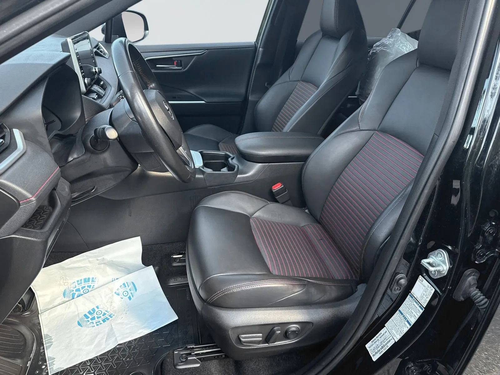 Toyota RAV4 Laddhybrid 306hk AWD-i Drag Motorv Ledramp Carplay Vhjul, bild 12 av 12