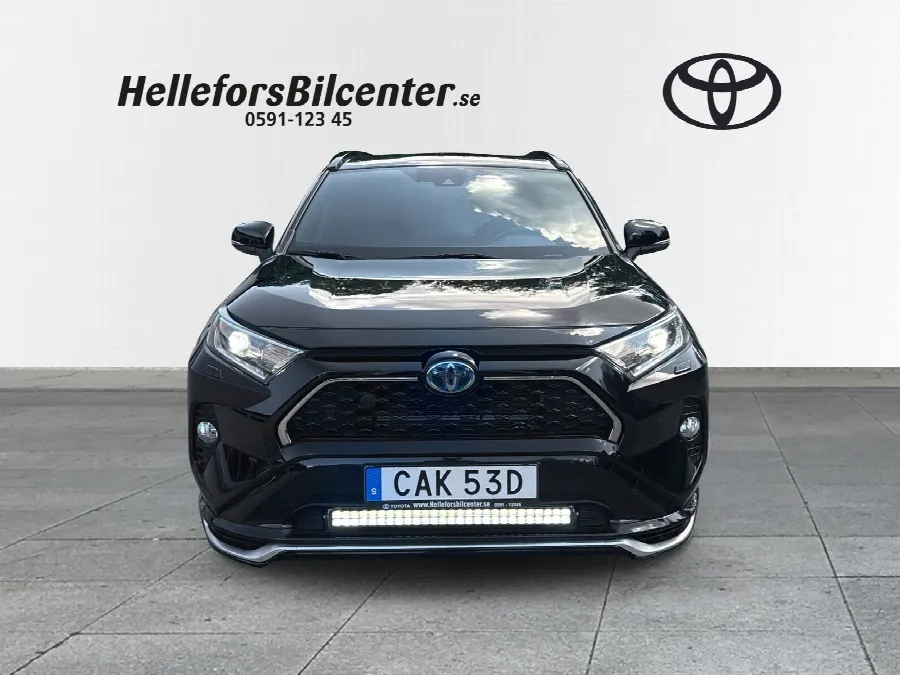 Toyota RAV4 Laddhybrid 306hk AWD-i Drag Motorv Ledramp Carplay Vhjul, bild 5 av 12