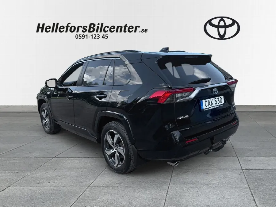 Toyota RAV4 Laddhybrid 306hk AWD-i Drag Motorv Ledramp Carplay Vhjul, bild 2 av 12