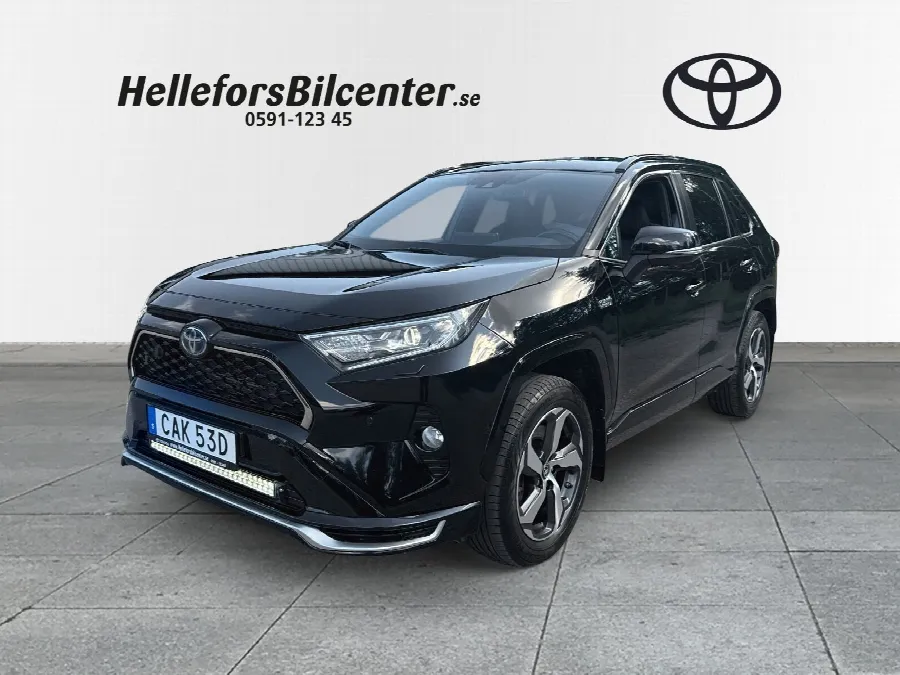 Toyota RAV4 Laddhybrid 306hk AWD-i Drag Motorv Ledramp Carplay Vhjul, bild 1 av 12
