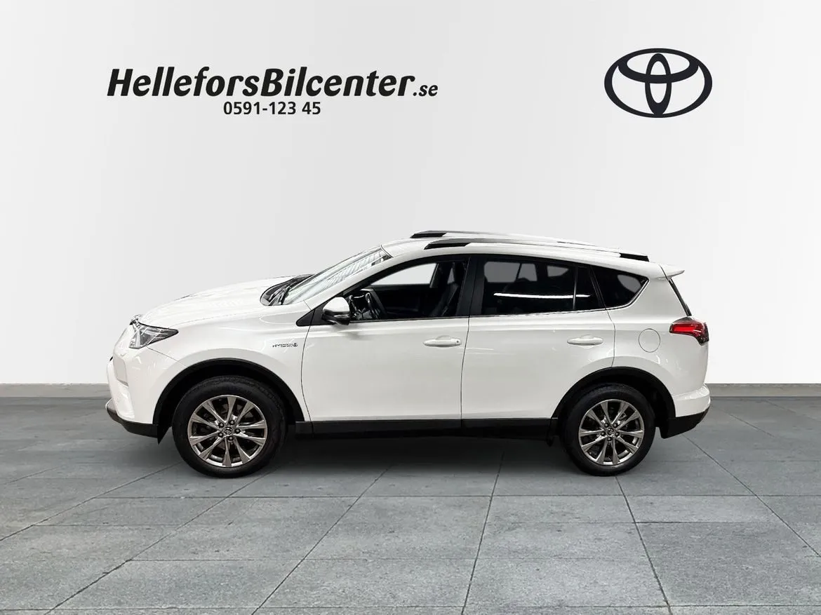 Toyota RAV4 Hybrid 200hk AWD-i Executiv Webasto Skinn 360kamera, bild 3 av 12
