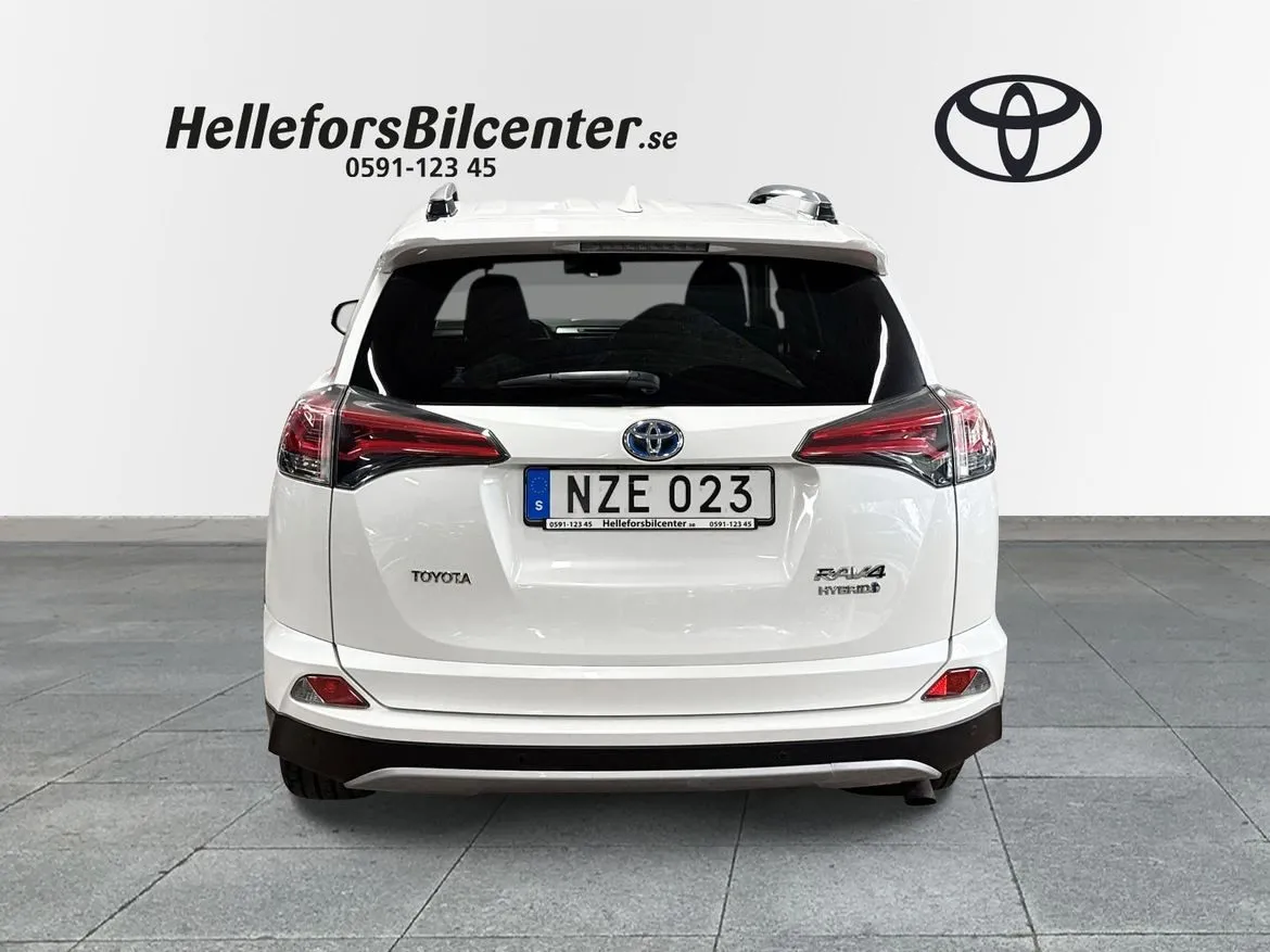 Toyota RAV4 Hybrid 200hk AWD-i Executiv Webasto Skinn 360kamera, bild 4 av 12