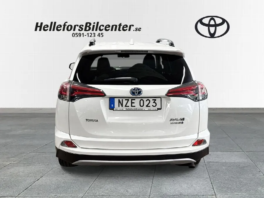 Toyota RAV4 Hybrid 200hk AWD-i Executiv Webasto Skinn 360kamera, bild 4 av 12