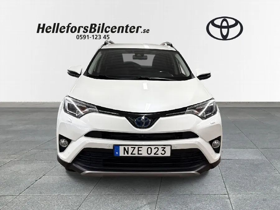Toyota RAV4 Hybrid 200hk AWD-i Executiv Webasto Skinn 360kamera, bild 5 av 12
