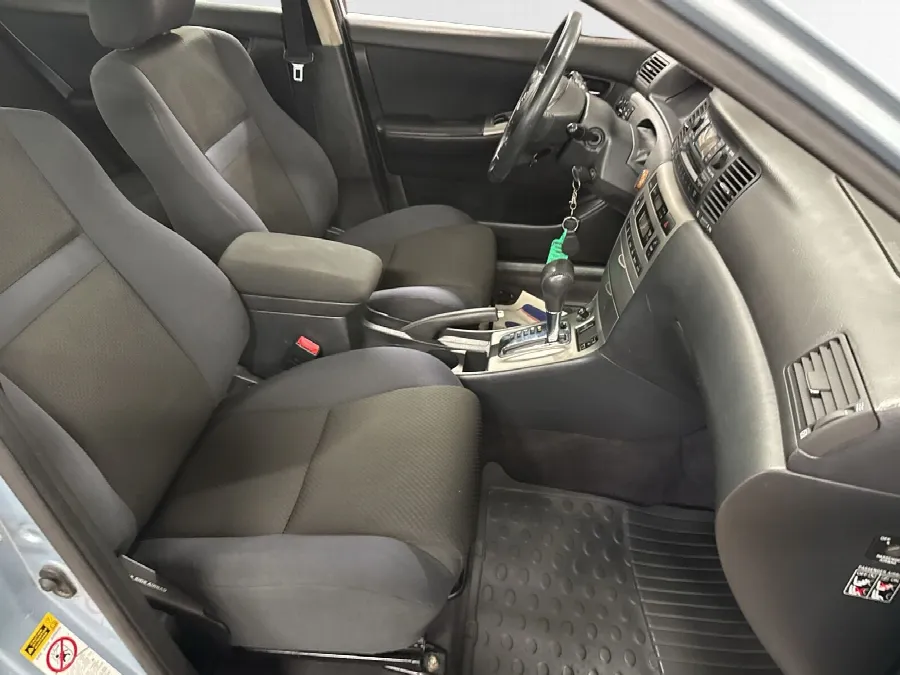 Toyota Corolla Sedan 1,6 Automat SOL Drag Motorv, bild 6 av 12