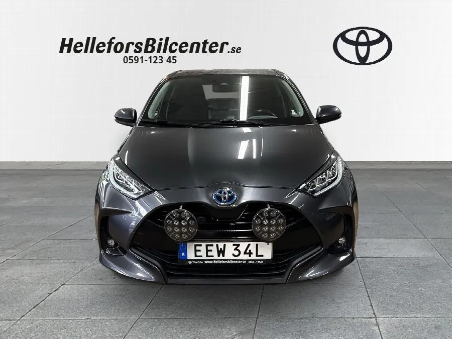 Toyota Yaris Hybrid Active Plus Motorv Vhjul Vhjul Carplay Rattv, bild 5 av 12