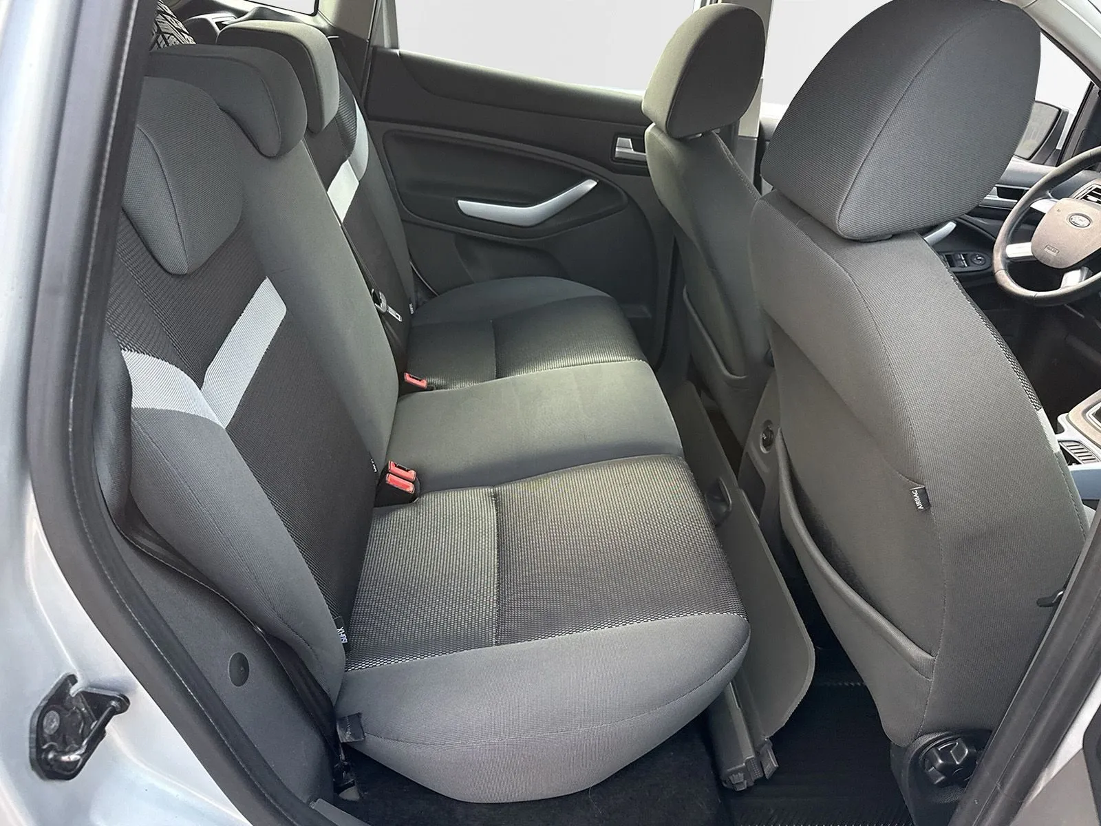 Ford Kuga 2,0D 140hk AWD Vhjul Motorv, bild 7 av 12