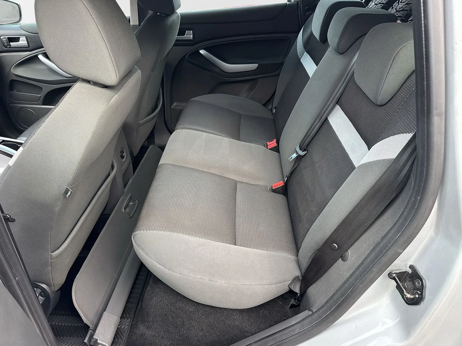 Ford Kuga 2,0D 140hk AWD Vhjul Motorv, bild 11 av 12