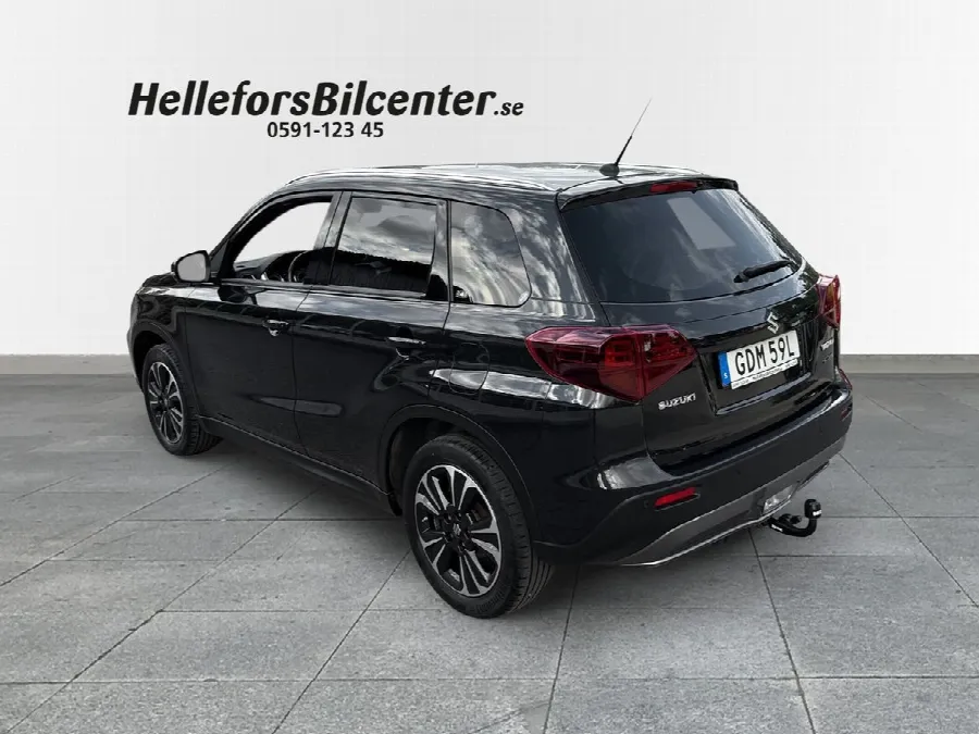 Suzuki Vitara HEV AllGrip AWD AUT Inclusive Drag Motorv Vhjul, bild 2 av 12