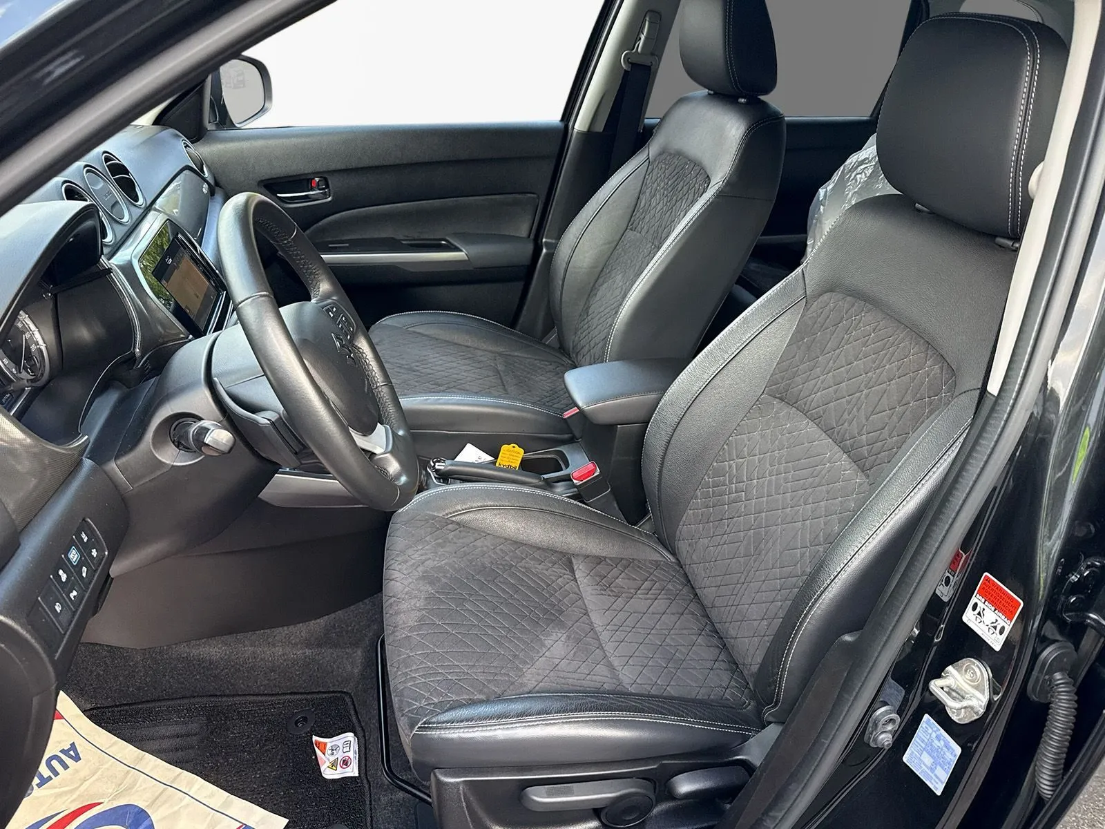 Suzuki Vitara HEV AllGrip AWD AUT Inclusive Drag Motorv Vhjul, bild 12 av 12
