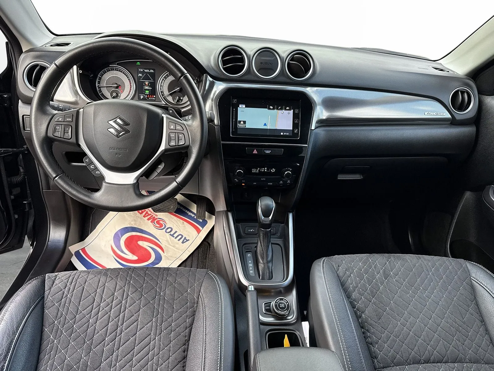 Suzuki Vitara HEV AllGrip AWD AUT Inclusive Drag Motorv Vhjul, bild 8 av 12