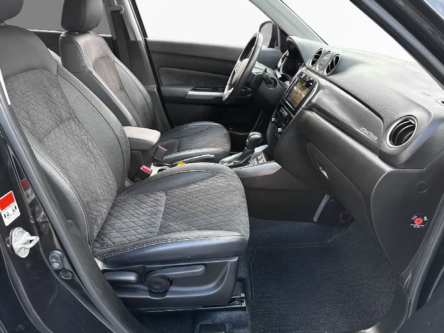 Suzuki Vitara HEV AllGrip AWD AUT Inclusive Drag Motorv Vhjul, bild 6 av 12