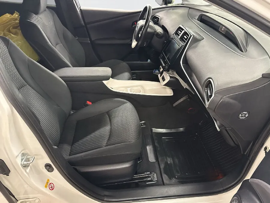 Toyota Prius Hybrid DRAG Motorv Vhjul HUD BSM, bild 6 av 12