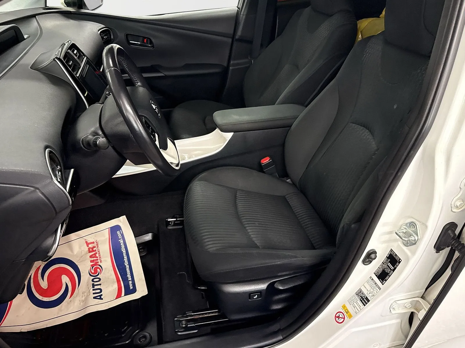 Toyota Prius Hybrid DRAG Motorv Vhjul HUD BSM, bild 12 av 12