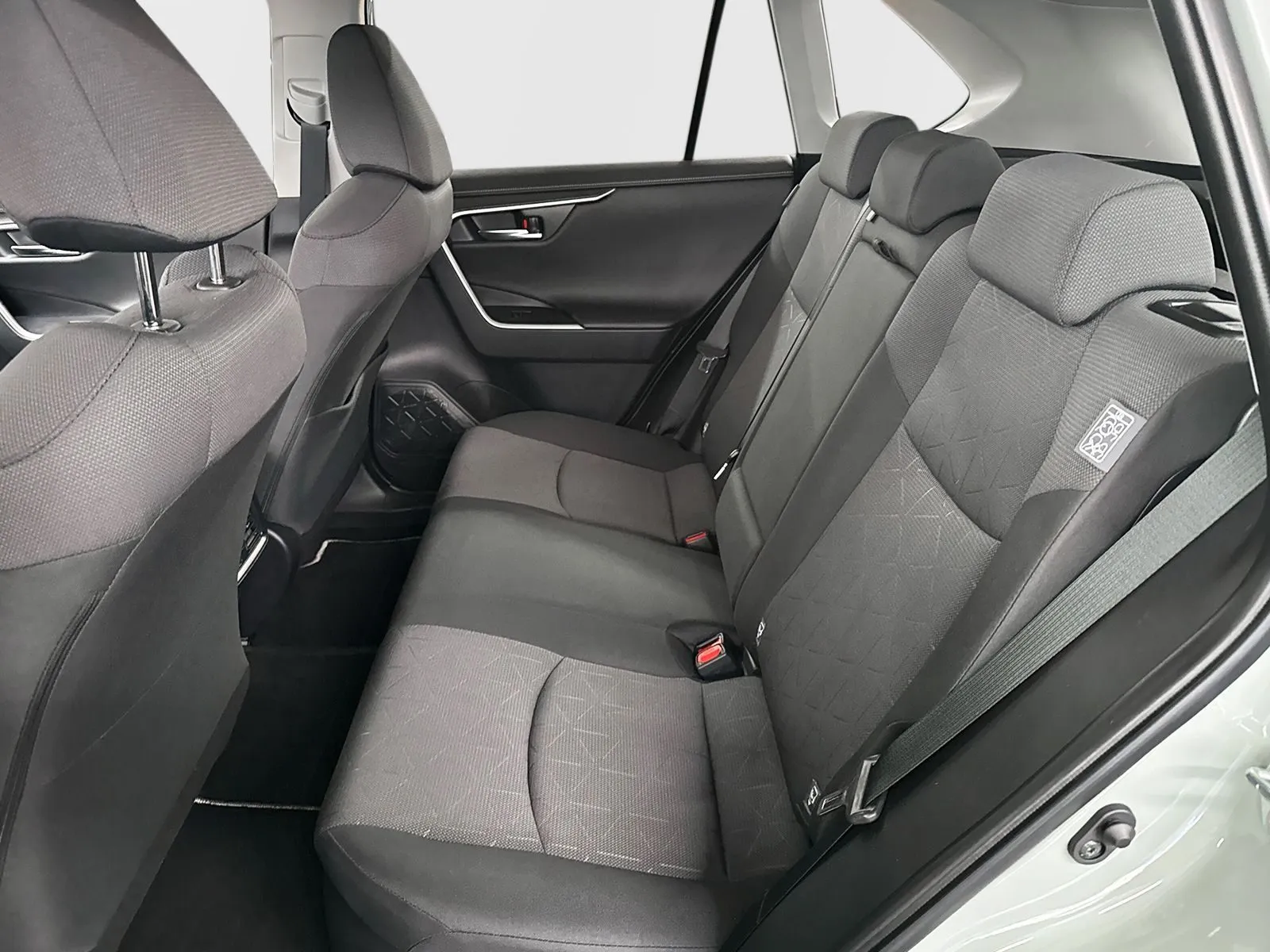 Toyota RAV4 Hybrid AWD-i 222hk Active Komfort Värmare med app Carplay Android au, bild 11 av 12