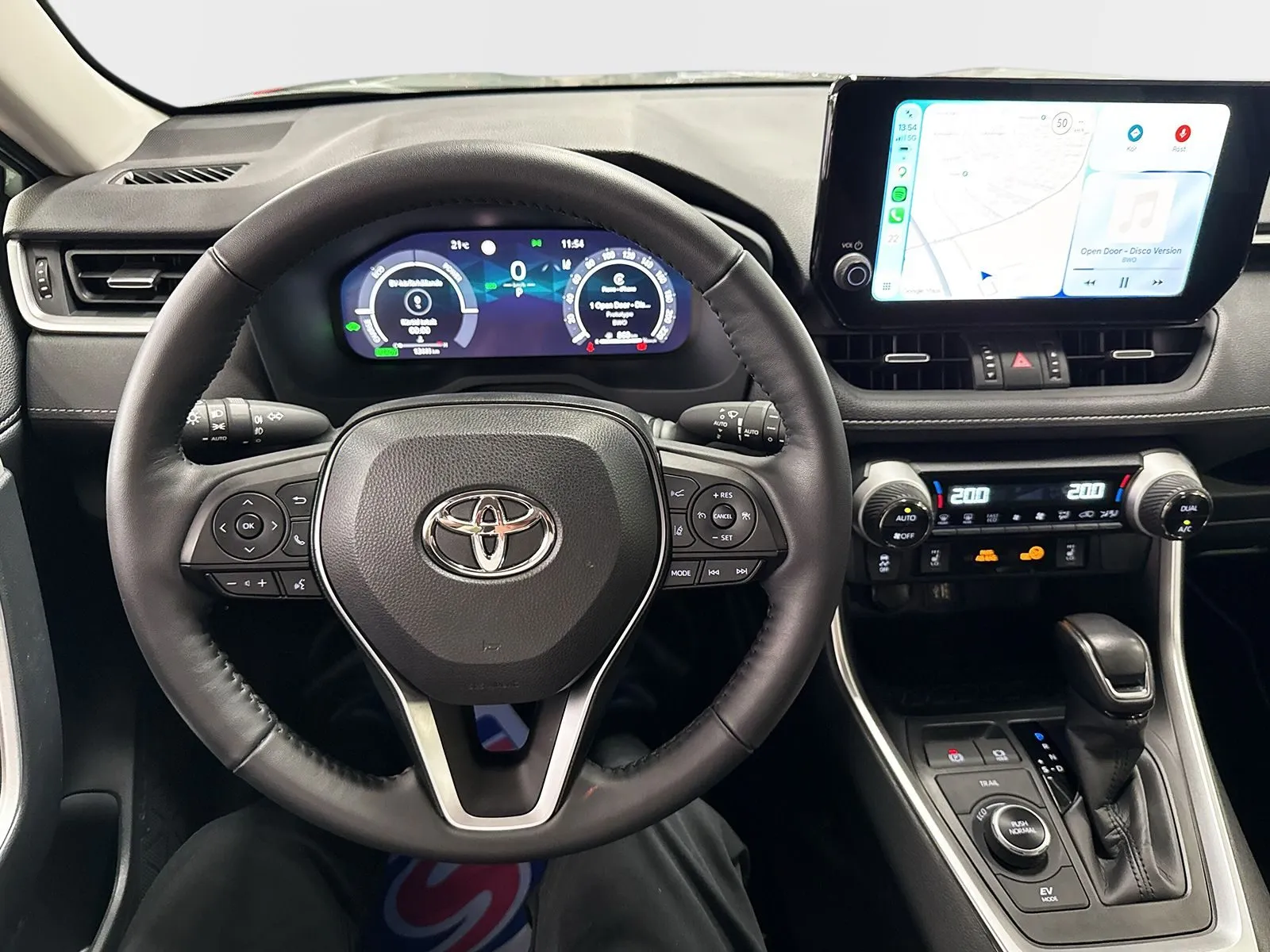 Toyota RAV4 Hybrid AWD-i 222hk Active Komfort Värmare med app Carplay Android au, bild 9 av 12