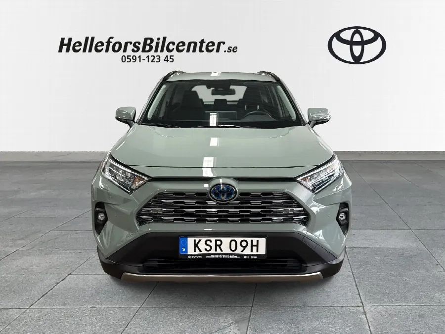 Toyota RAV4 Hybrid AWD-i 222hk Active Komfort Värmare med app Carplay Android au, bild 5 av 12