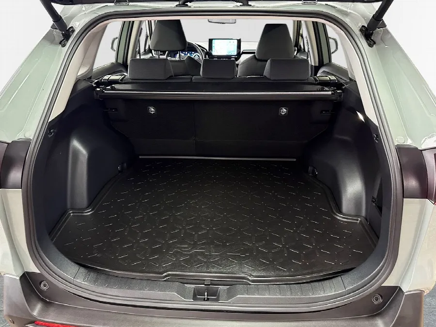 Toyota RAV4 Hybrid AWD-i 222hk Active Komfort Värmare med app Carplay Android au, bild 10 av 12