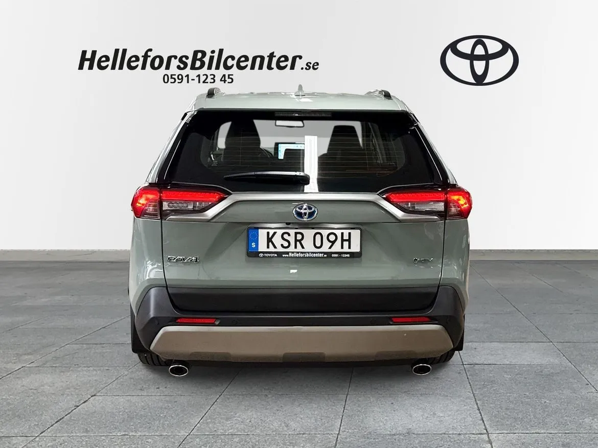 Toyota RAV4 Hybrid AWD-i 222hk Active Komfort Värmare med app Carplay Android au, bild 4 av 12