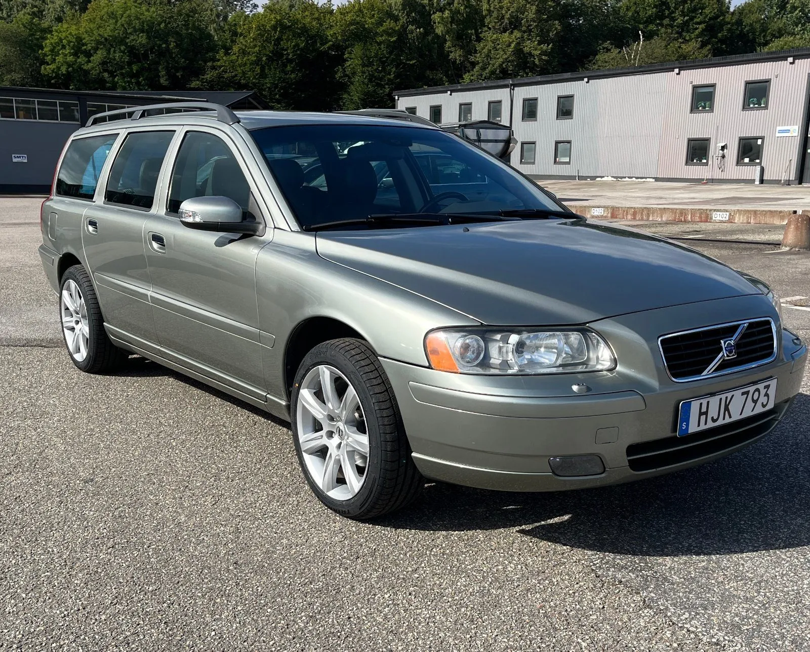 Volvo V70 2.4D Classic, Momentum II 2007, bild 2 av 12