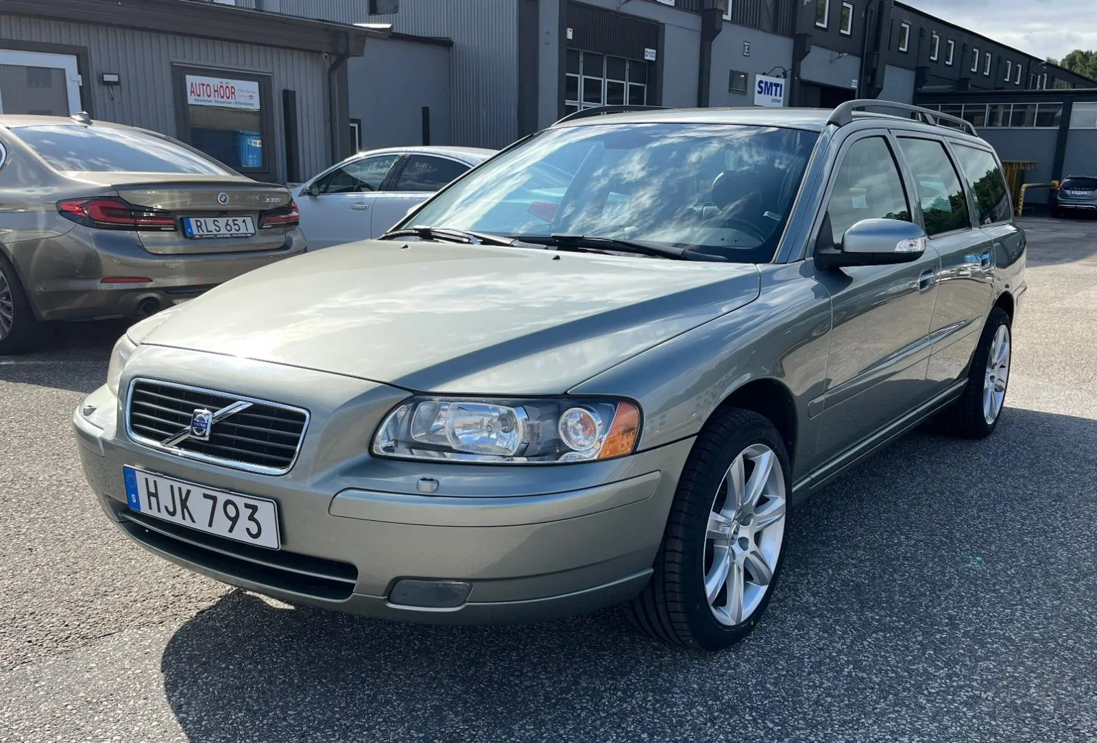 Volvo V70 2.4D Classic, Momentum II 2007, bild 1 av 12