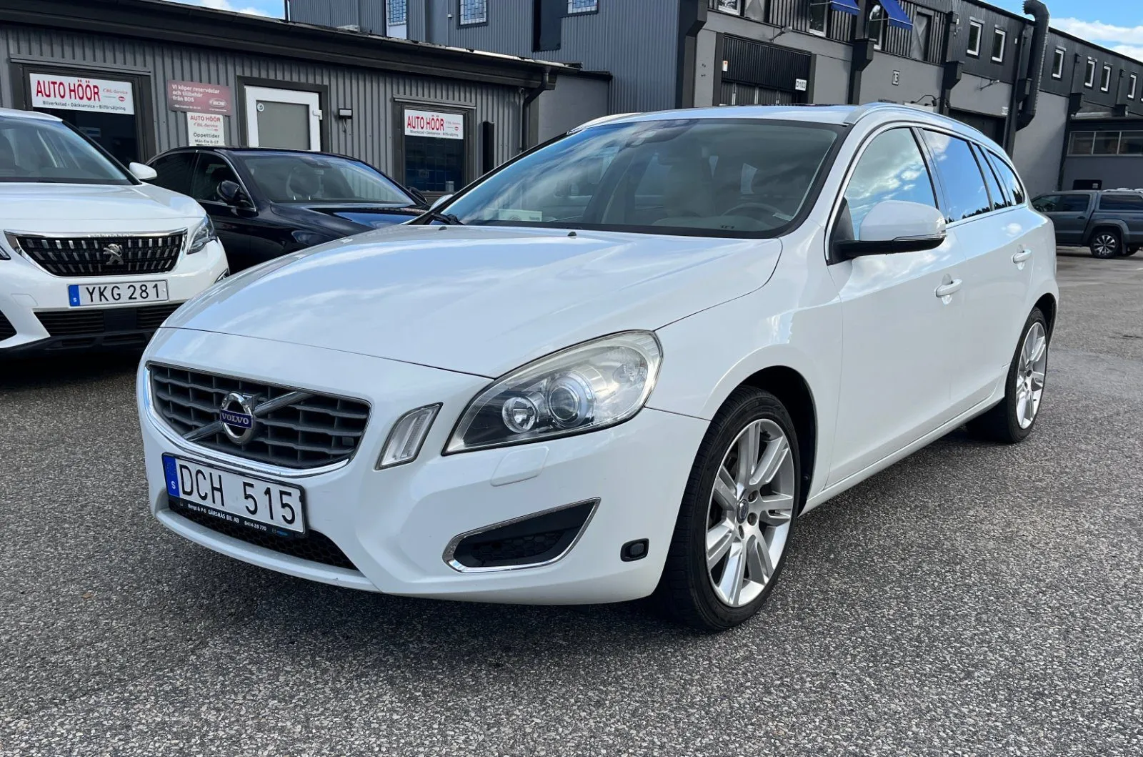 Volvo V60 I 2011 T4 Powershift Summum, bild 1 av 12