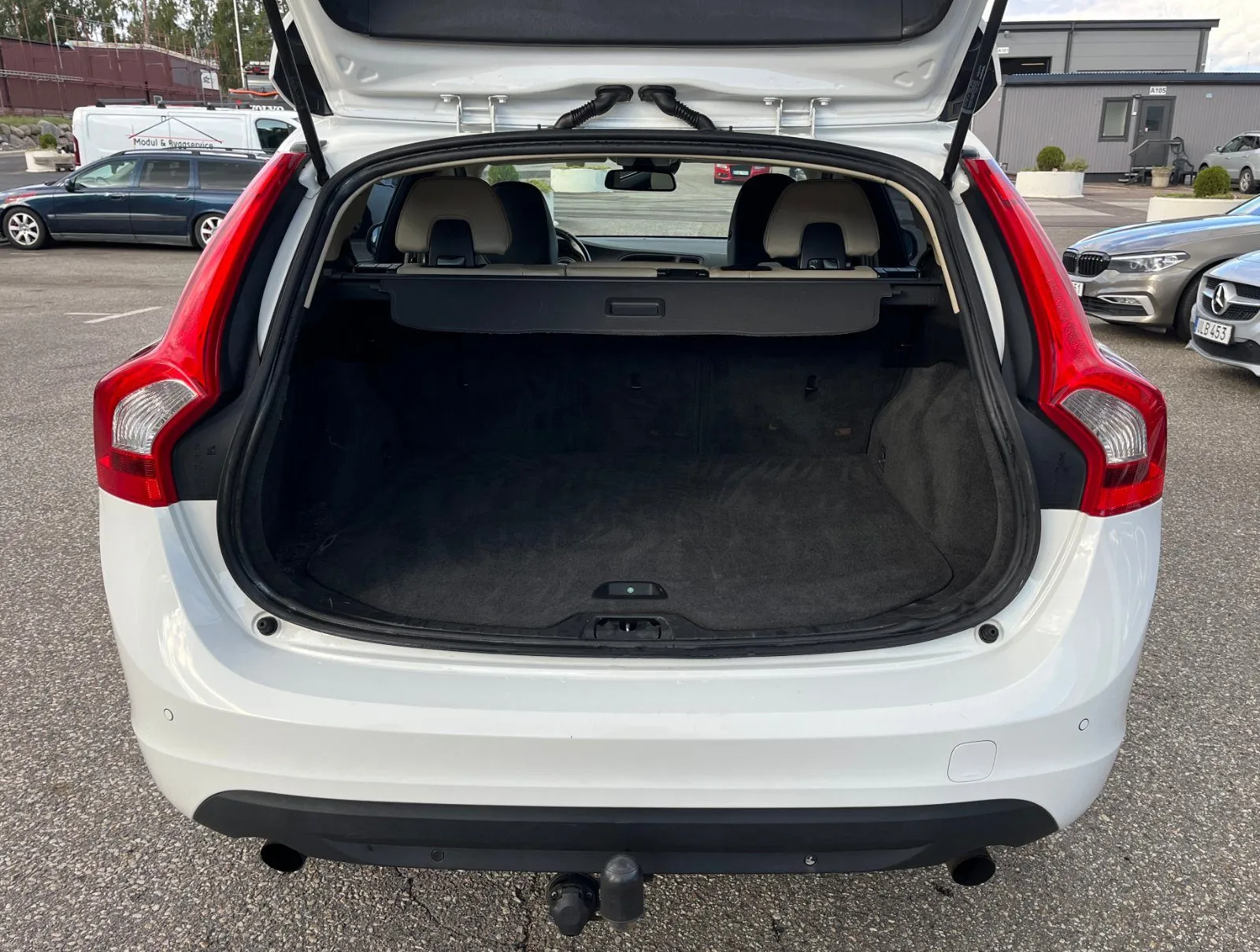 Volvo V60 I 2011 T4 Powershift Summum, bild 5 av 12
